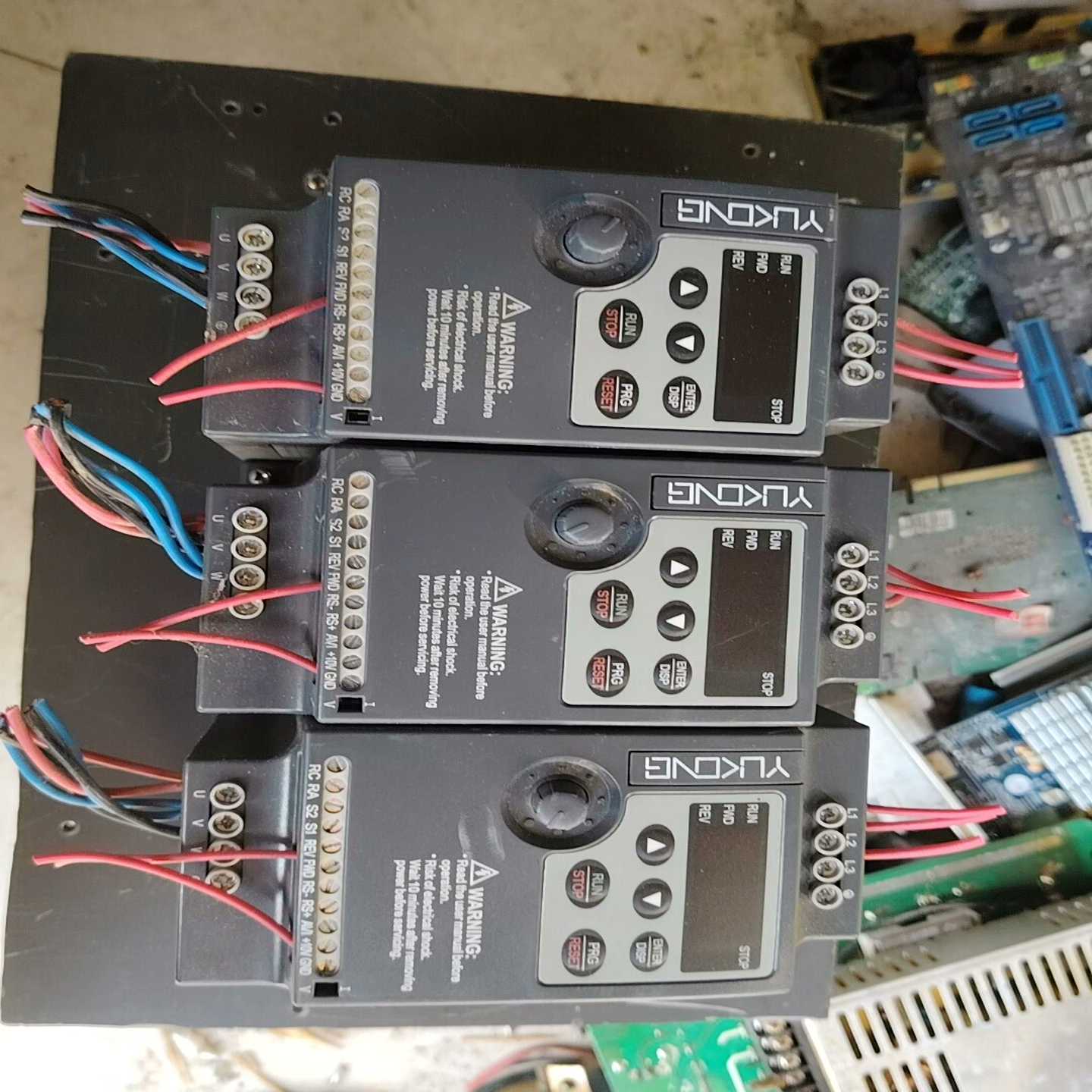 【议价】青岛宇控变频器，YK100-T4-1R5G适用