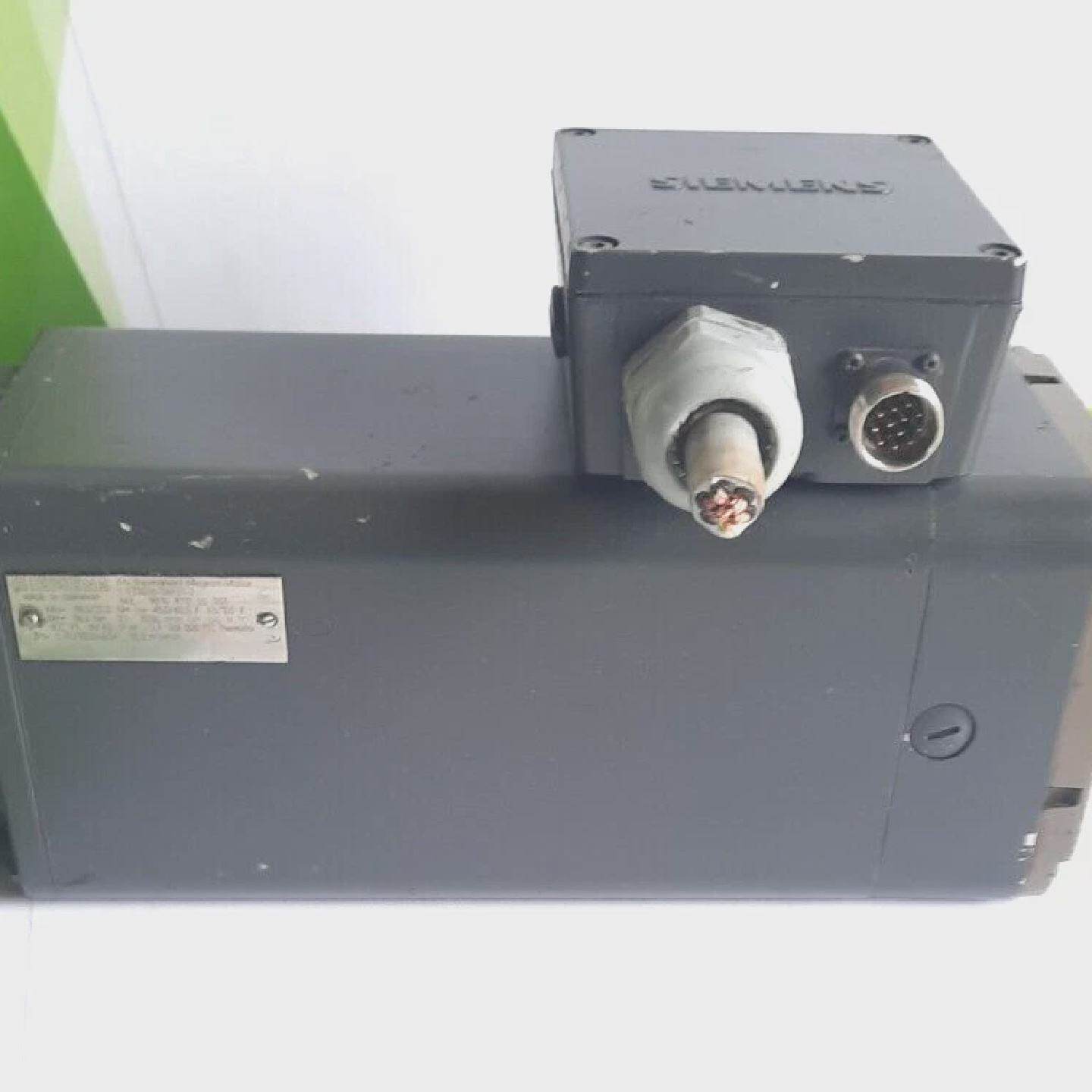Siemens  1FT50760AF012