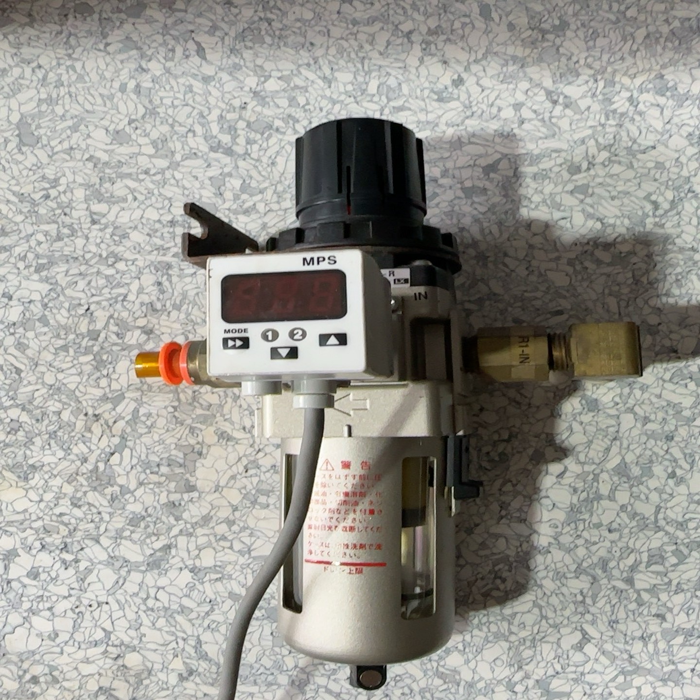 闲置一个CONVUM妙德真空压力表，型号MPS-P3RC-G-询价客服