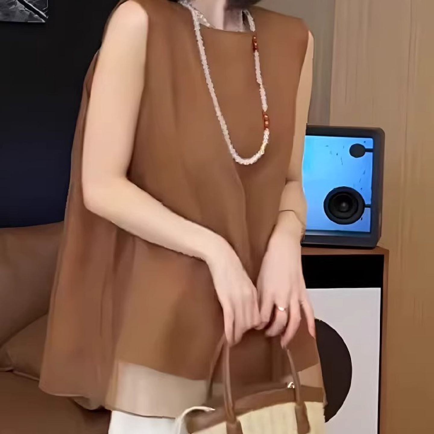 法式轻薄拼接无袖背心衬衫女2025夏季新款宽松高级感气质坎肩上衣