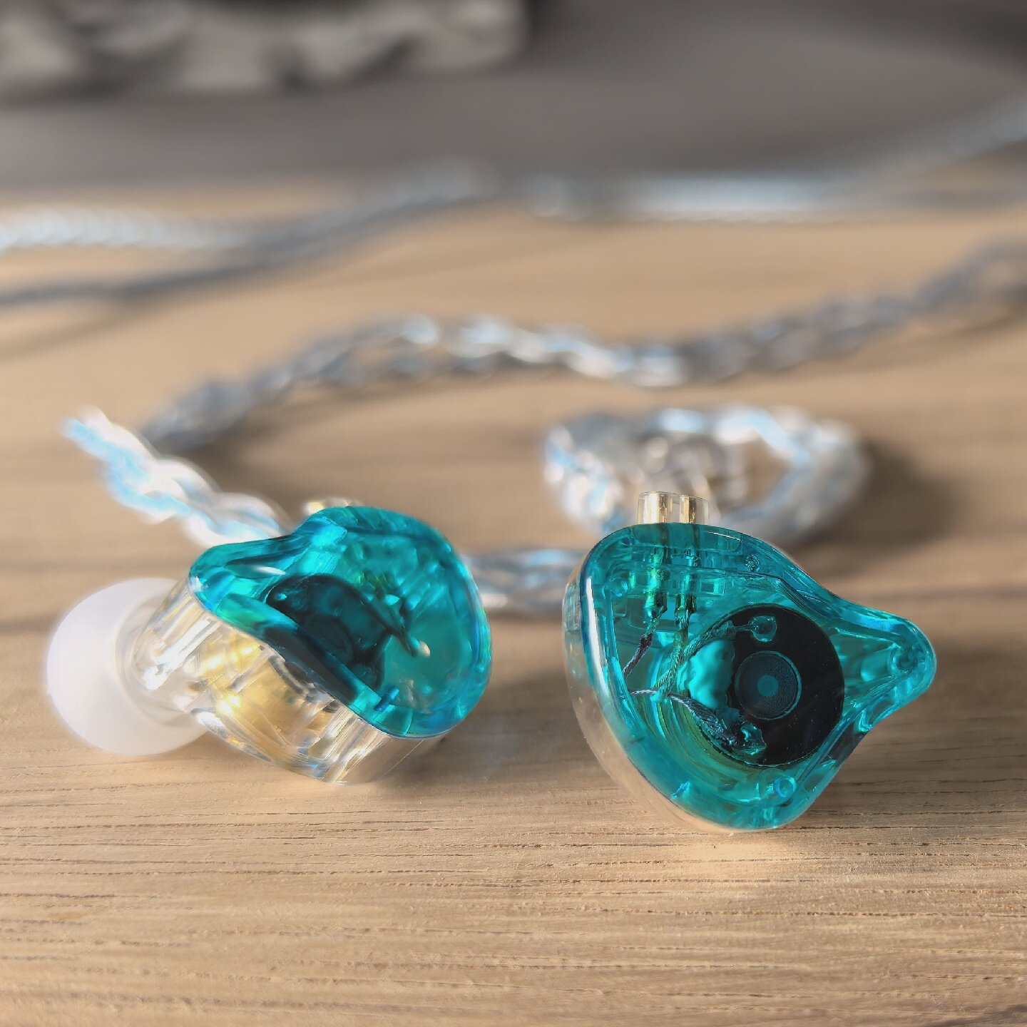 现货透明旋风发烧hifi有线耳塞入耳式3.54.4typec发烧耳机