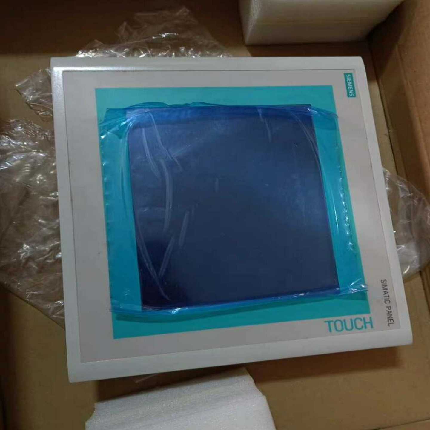 西门子6AV6545-0CC10-0AX0模块，99新包--议价商品