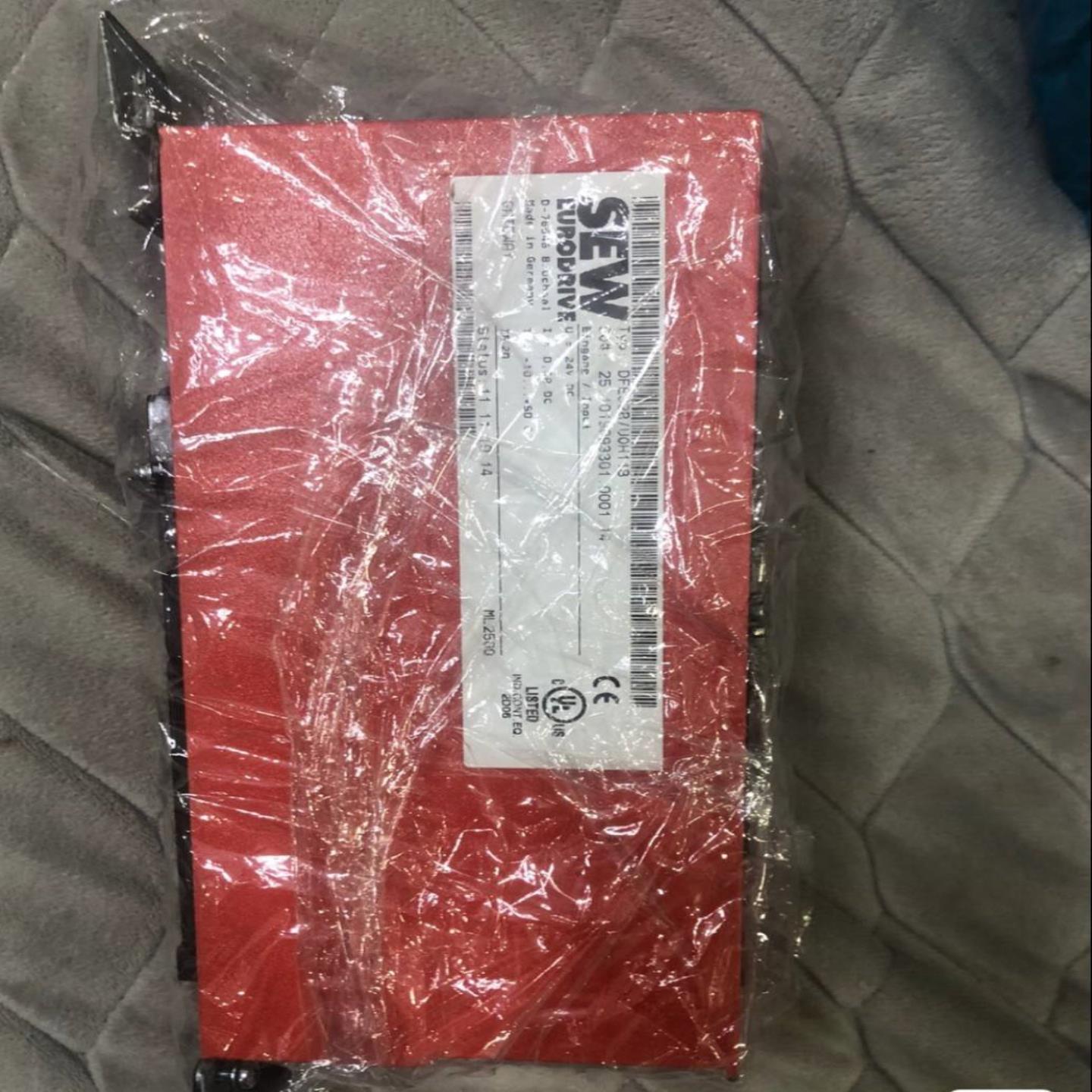 配件SEW   变频器总线通讯卡 DFE32BU0H11B 原装SEW变频器总议价