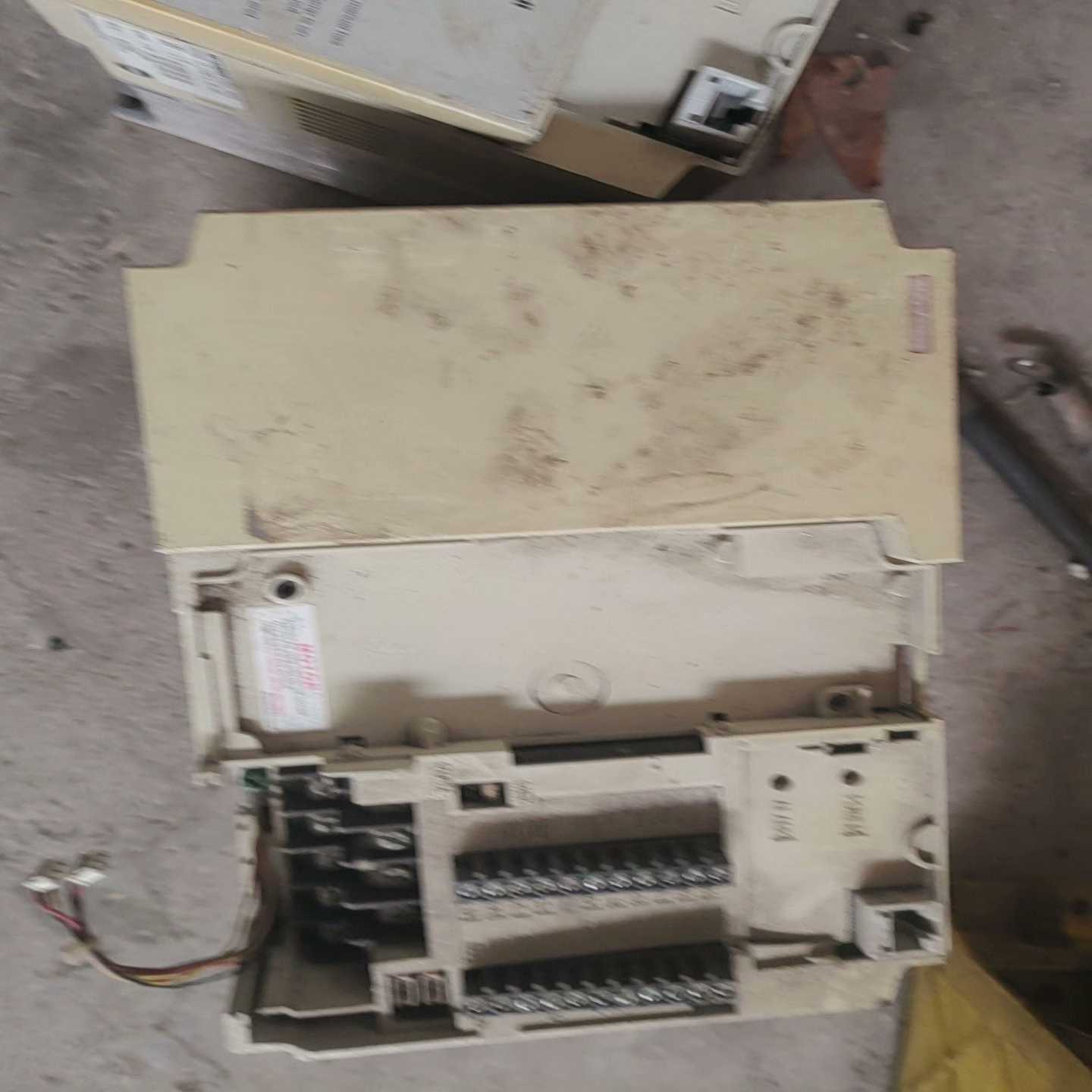 三菱变频器FR-E540-7.5K-CH，7.5KW三相，3--议价商品