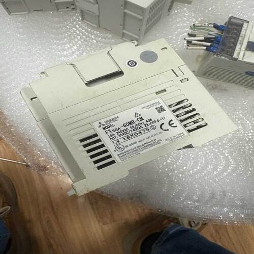 溢价-FX3GA60MRCMplc实物图拍摄请