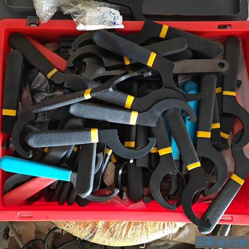 台湾安威铨宝IP月牙勾头扳手自紧钻夹头扳手8APU1，议价