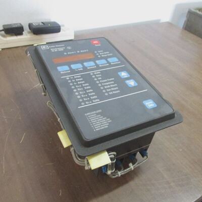 CutlerHammer Westinghouse IQ DP4000 Energy Meter 4D13110G03