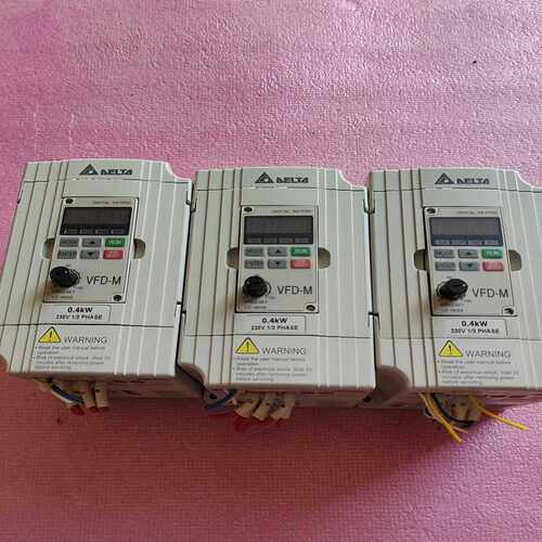 台达变频器VFD-M 220V0.4KW（电子设备）
