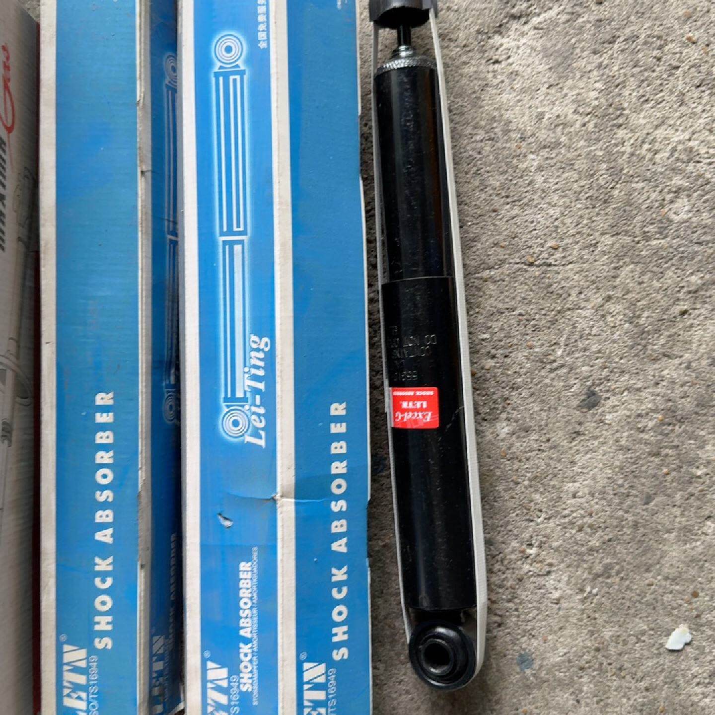 全新品牌的瑞风七座后减震器，特价45一根，江浙沪包邮！没有售--