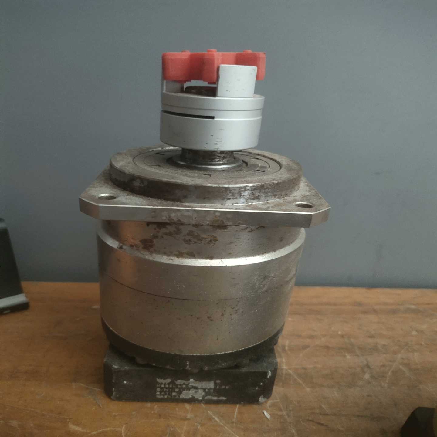 纽氏达特NEWSTART行星减速机，型号看不清--议价商品