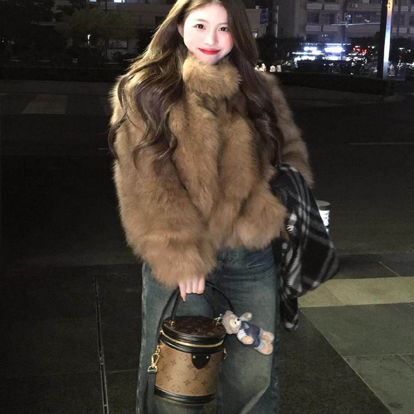 今年流行双色渐染狐狸毛皮草女冬季短款加厚洋气高级环保毛毛外套