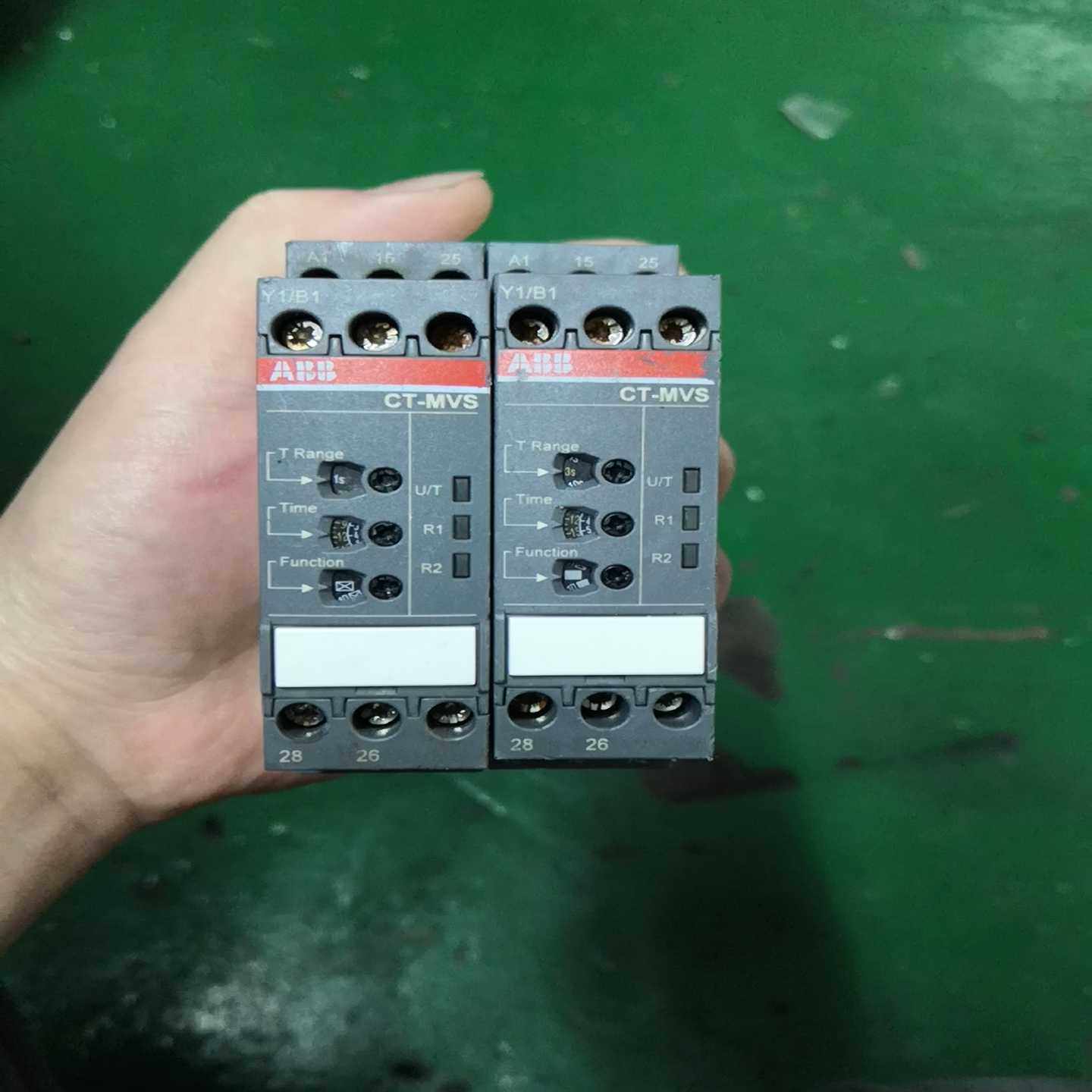 询价ABB电子时间继电器CT-MVS.22S2C/02