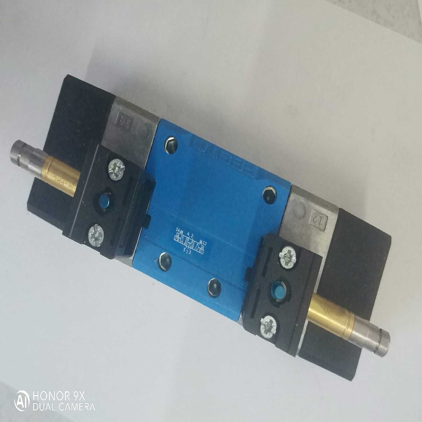 FESTO/费斯托MFH-5/3B-D-1-C 电磁阀，（佳毅工控）