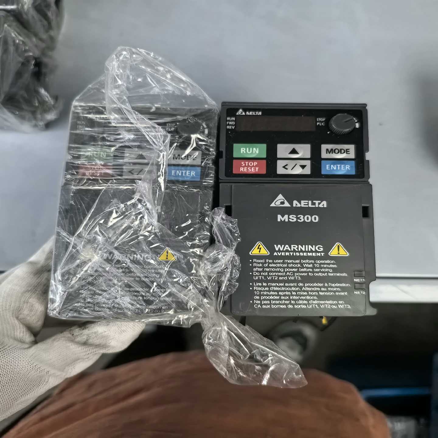 台达变频器MS300ME300VFD2A8MS21AN询价