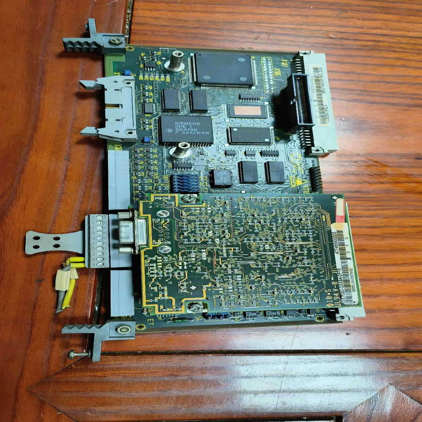 6ES7090-0XX84-0FF5变频器主板保功能【询价】