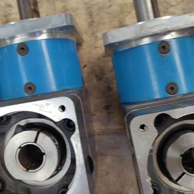 议价80 RightAngle Speed Ratio 8 Planetary Reducer Four Sets