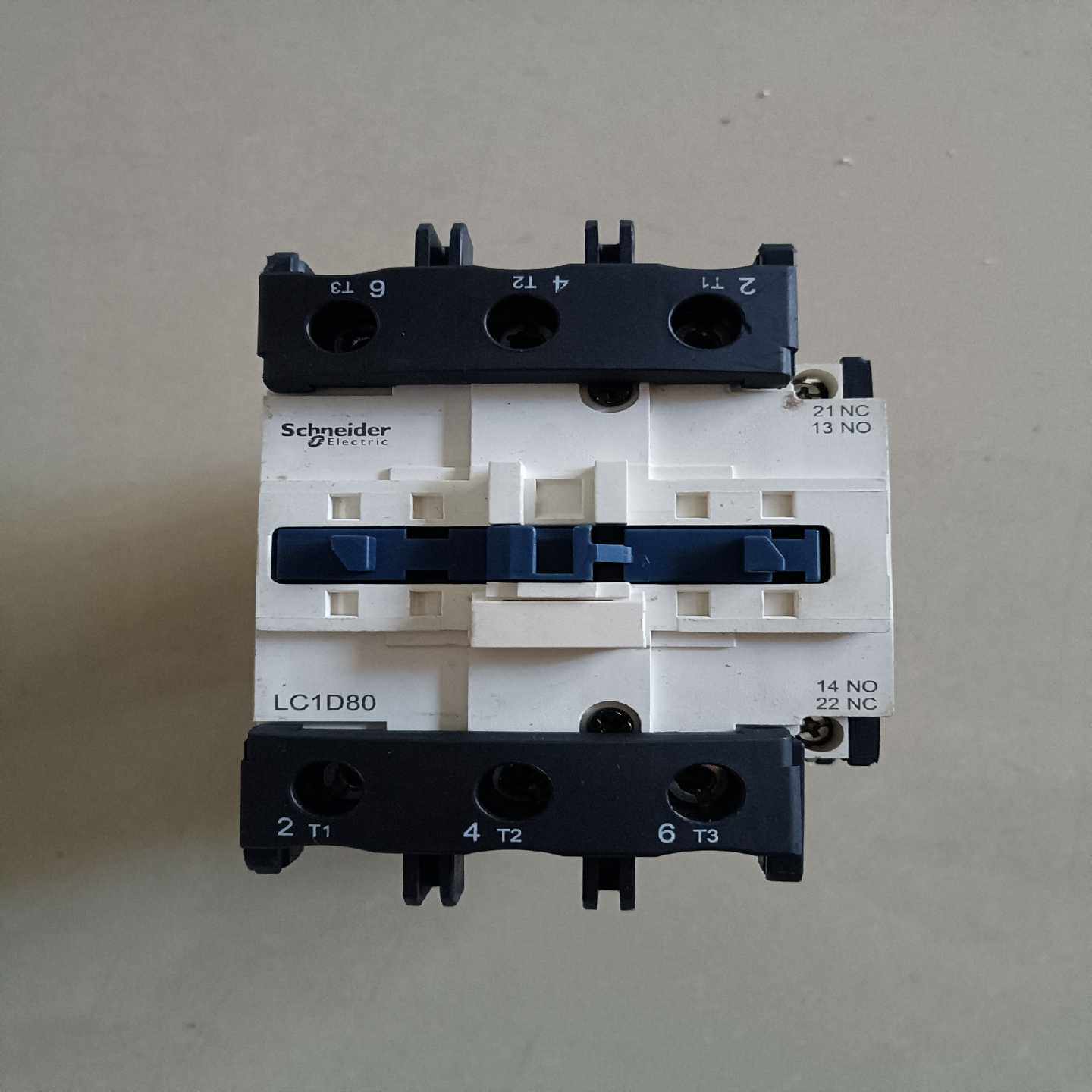 施耐德交流接触器LC1D80/220V拆机未使用，有防尘盖有--议价商品