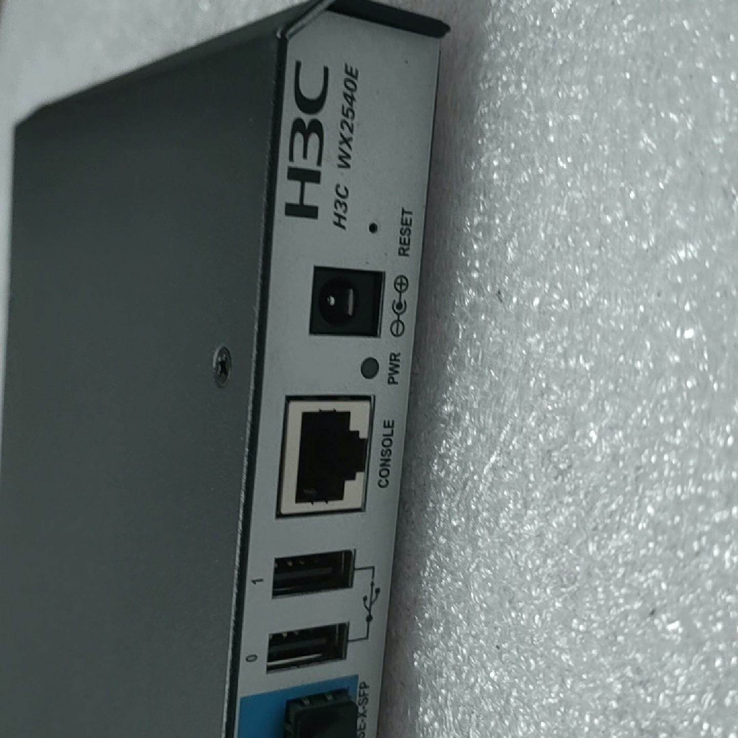议价--H3C  WX2540E  全千兆企业无线控制器    感兴