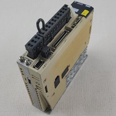 YASKAWA SERVOPACK SGDVR70A01B