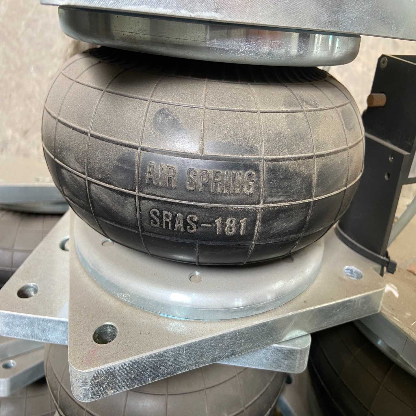 Air spring SRAS-181空气避震减震器  议价；议价