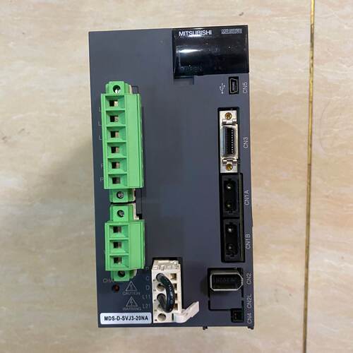 三菱M70四轴驱动器电机MDSDSVJ320NA-议价