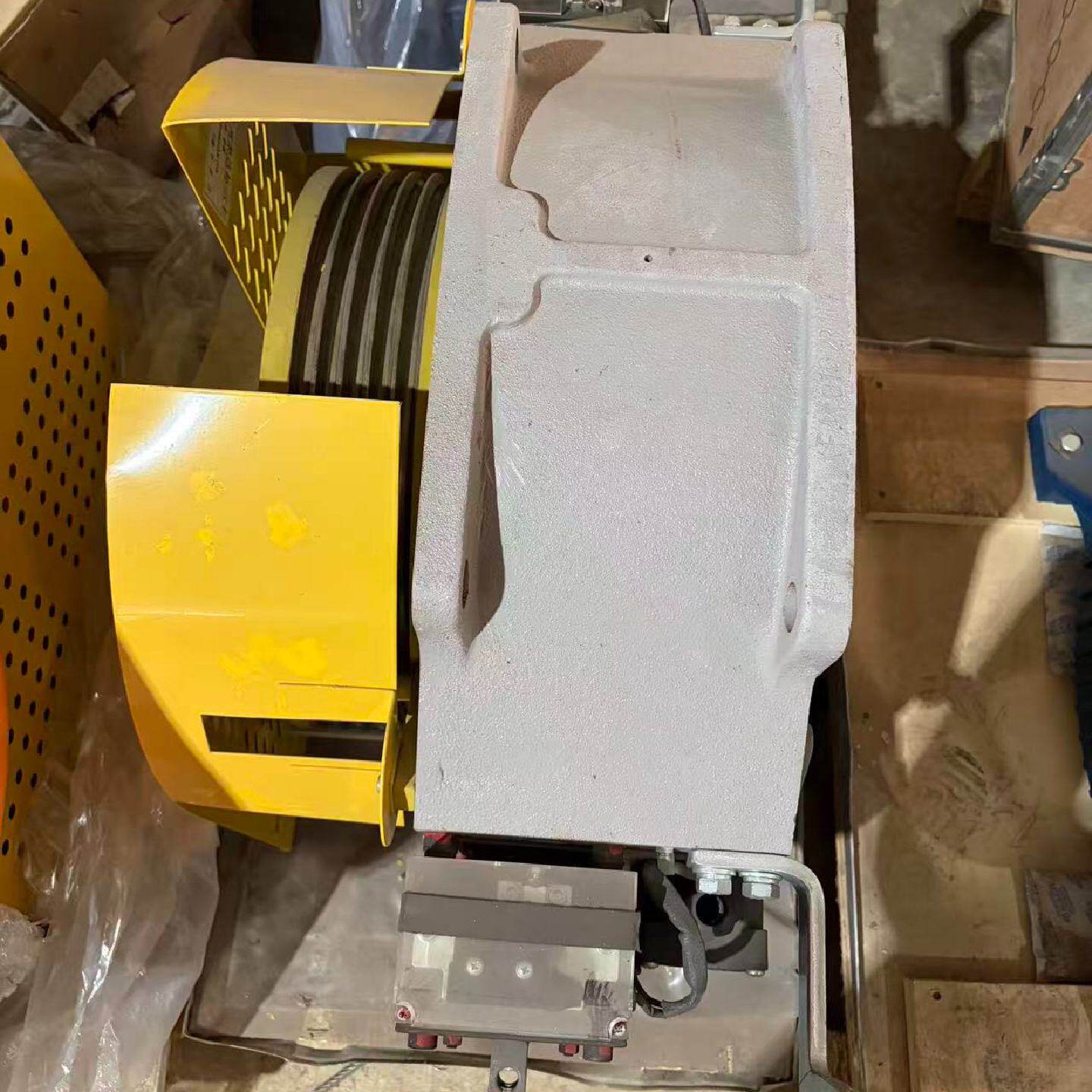 西子富沃德主机载重800kg速度1ms功率5Kw制