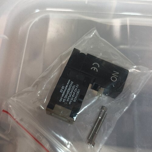 【询价】先导阀V3E01NOB  库一个