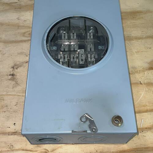 Milbank 200 Amp Meter Socket Can Ringless S1001 7T Jaw 3 Pha