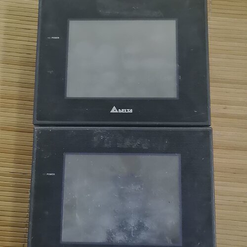 台达触摸屏DOPB05S100两台功能正常成色有使用痕-询