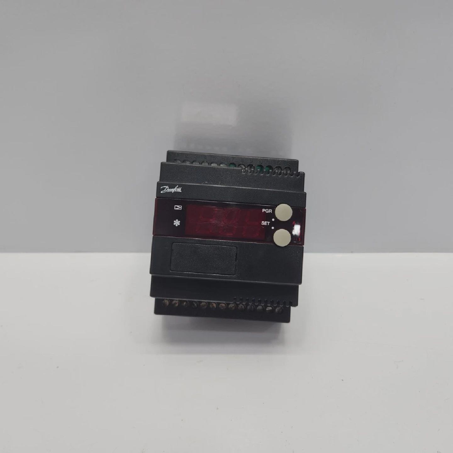 Controlador De Sobrecalentamiento Danfoss EKC 316A 084B7088 - 实物图
