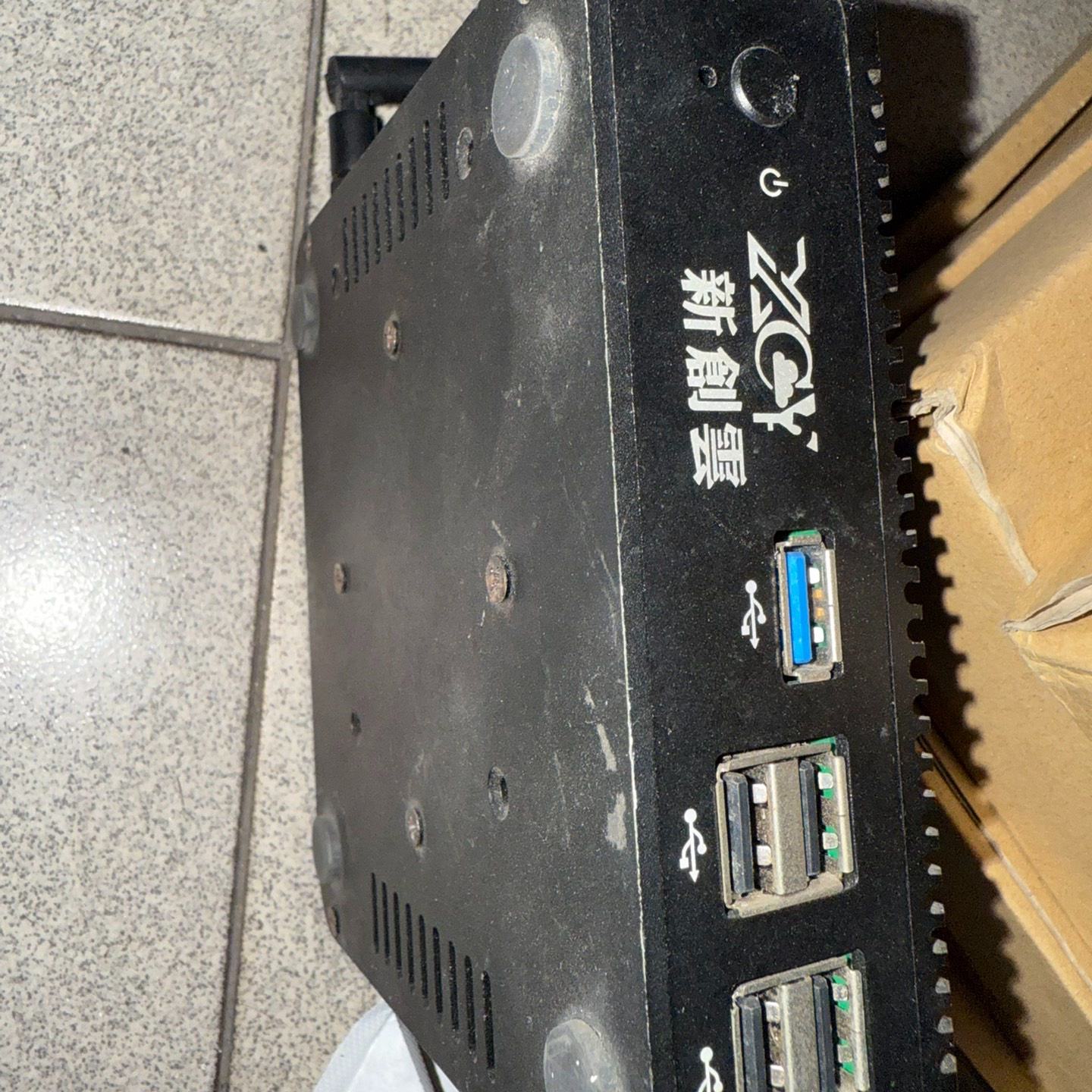 新创云工控迷你主机，4G内存，带HDMIVGA双显示器接口-议价图片