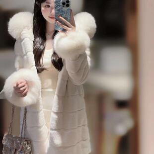 白色兔毛皮草外套女连帽中长款狐狸毛领2024冬新款毛毛绒貂皮大衣