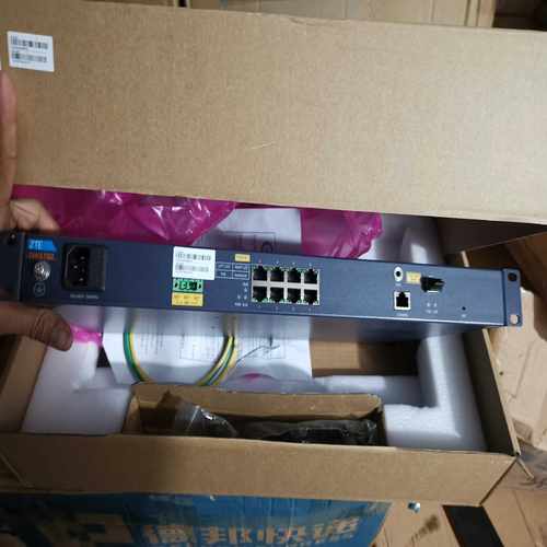 ZTE中兴F822-8PGPON/EPON8口POE供--议价商品