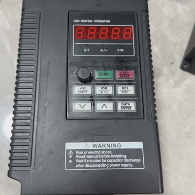 询价-正弦变频器EM390B2R2G3R0P3B货