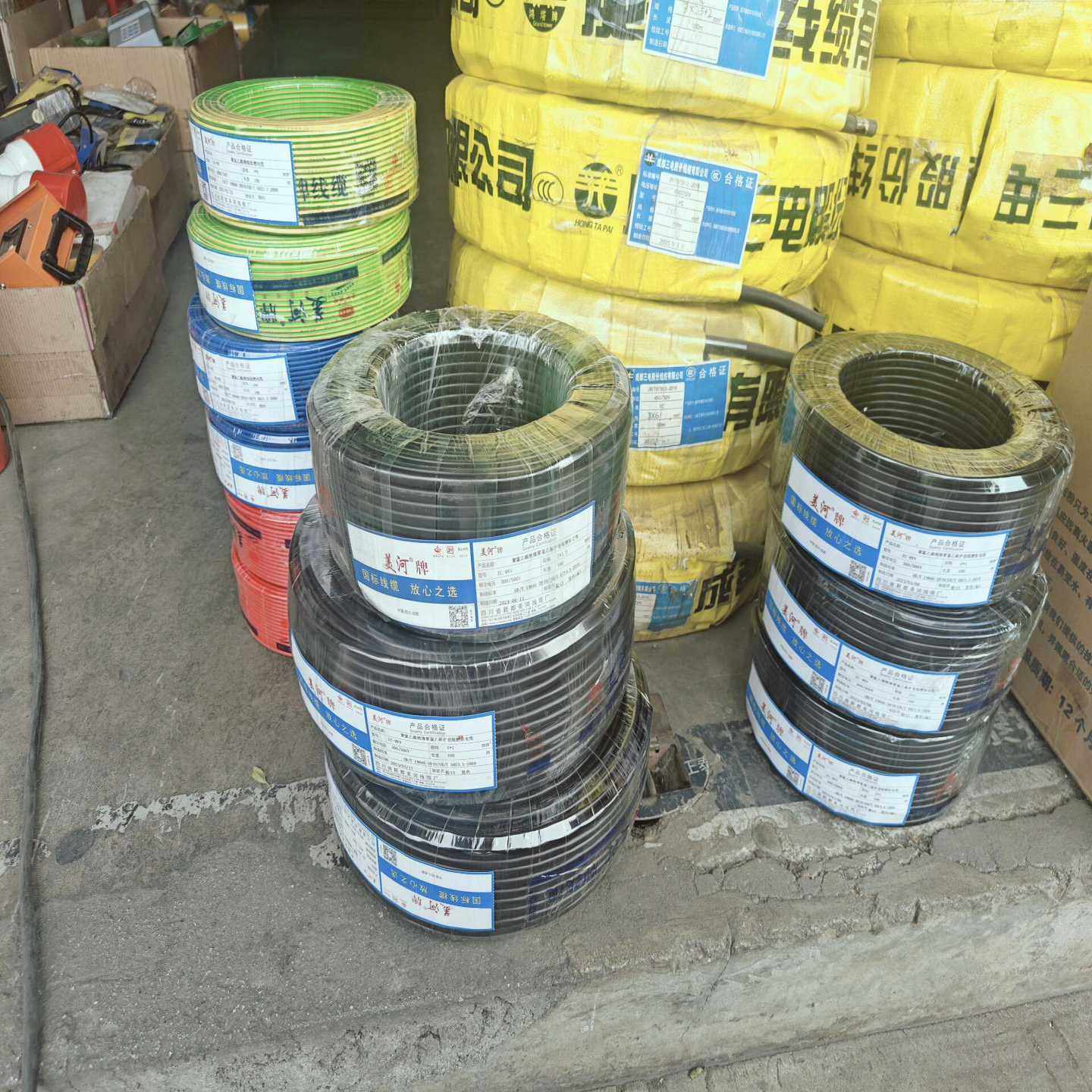 工程剩余的电源线，品牌是&ldquo;美河&rdquo;，各种型号均有。只售卖四川省