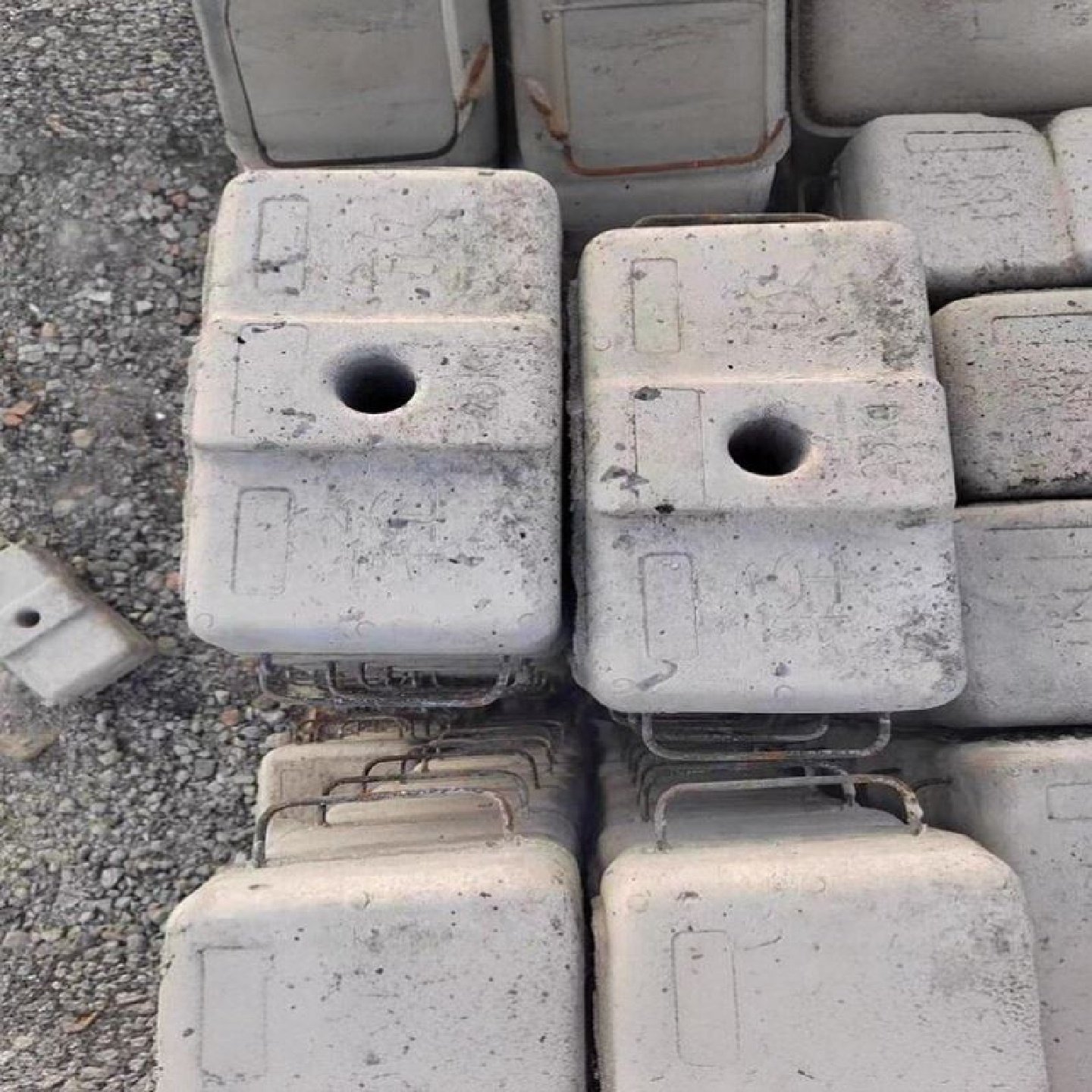 吊篮配重25kg水泥配重块混泥土块提升降机电梯桁架水泥块压重,基础建材,基础材料,淘宝优惠券,粉丝福利购,淘宝优惠卷