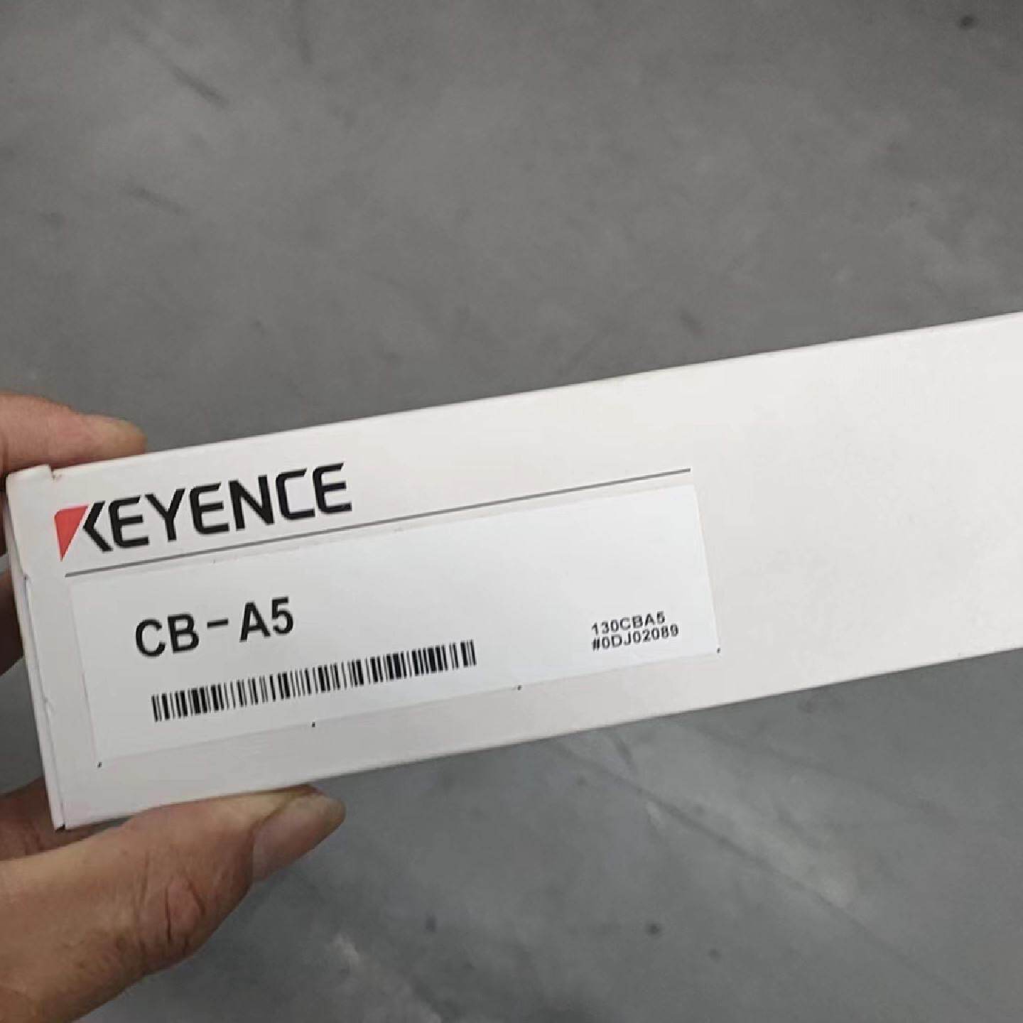 议价CB-A5：特价销售基恩士KEYENCE全新感测器头-控制器用电缆 5m
