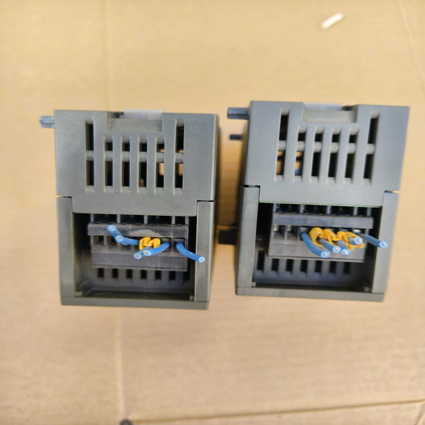 基恩士传感器pr-fb15n3(1)，pr-fb30~询价