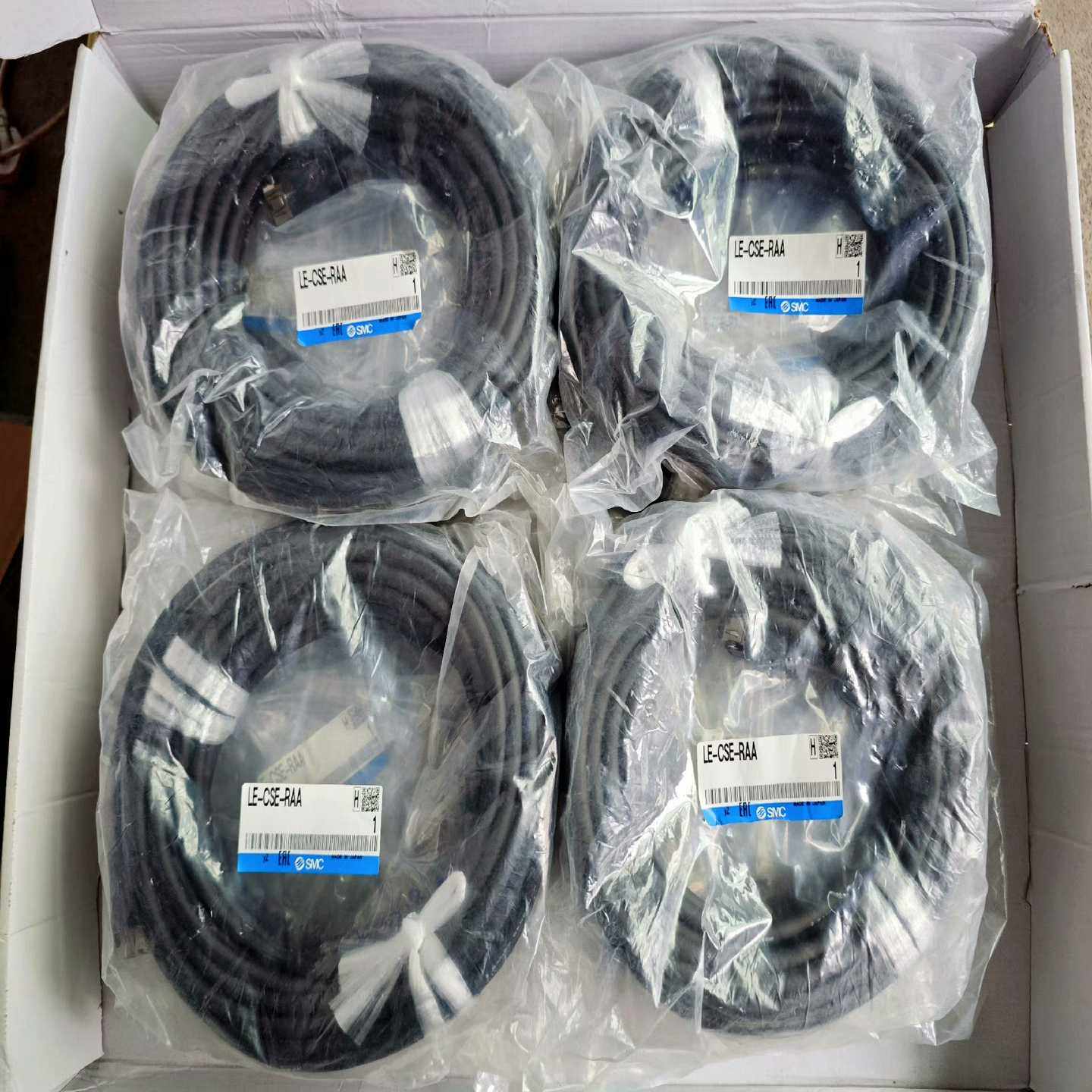 议价全新SMC伺服驱动编码器连接线 LE-CSE-RAA