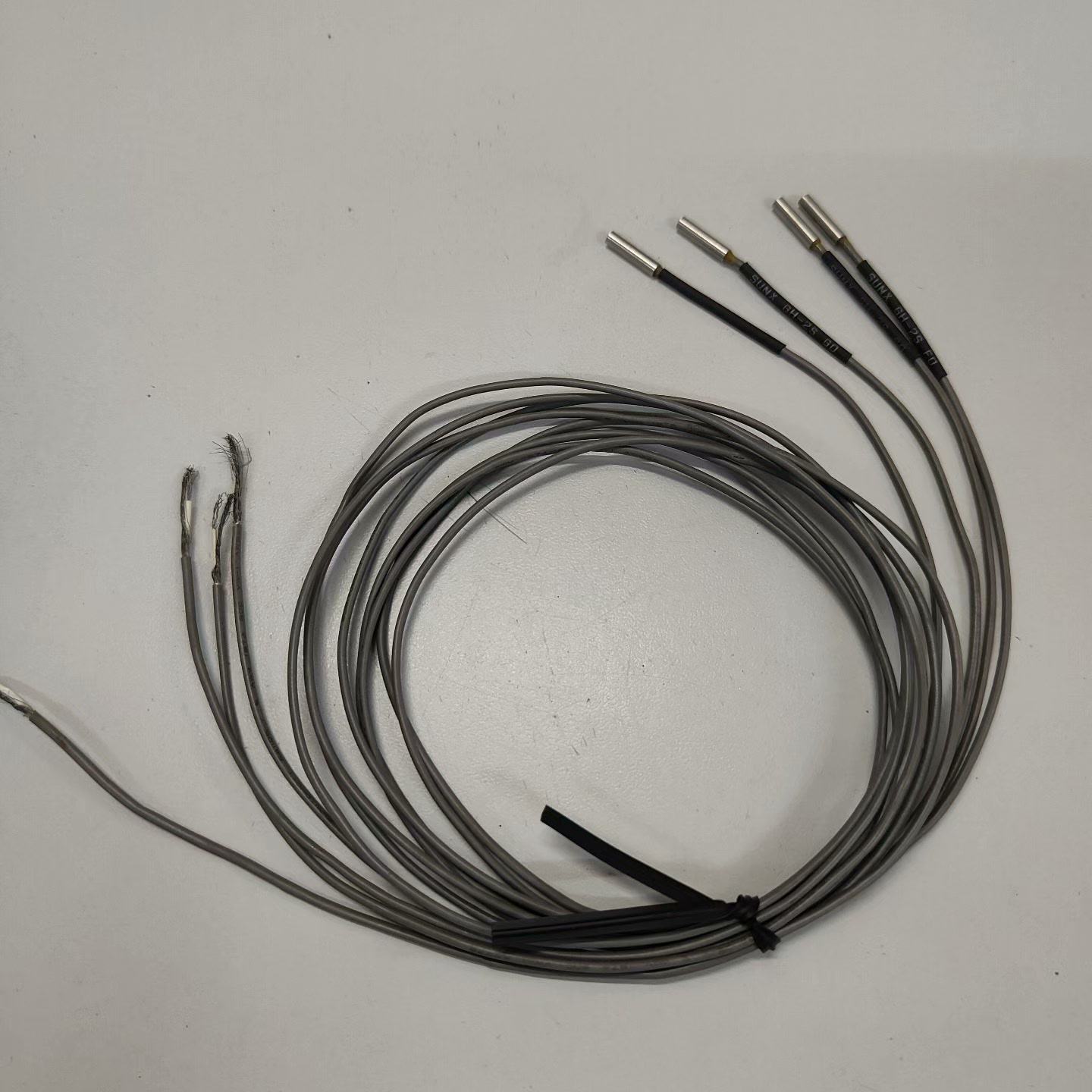 SUNX神视光纤传感器GH2S4个短线线材完好-询价