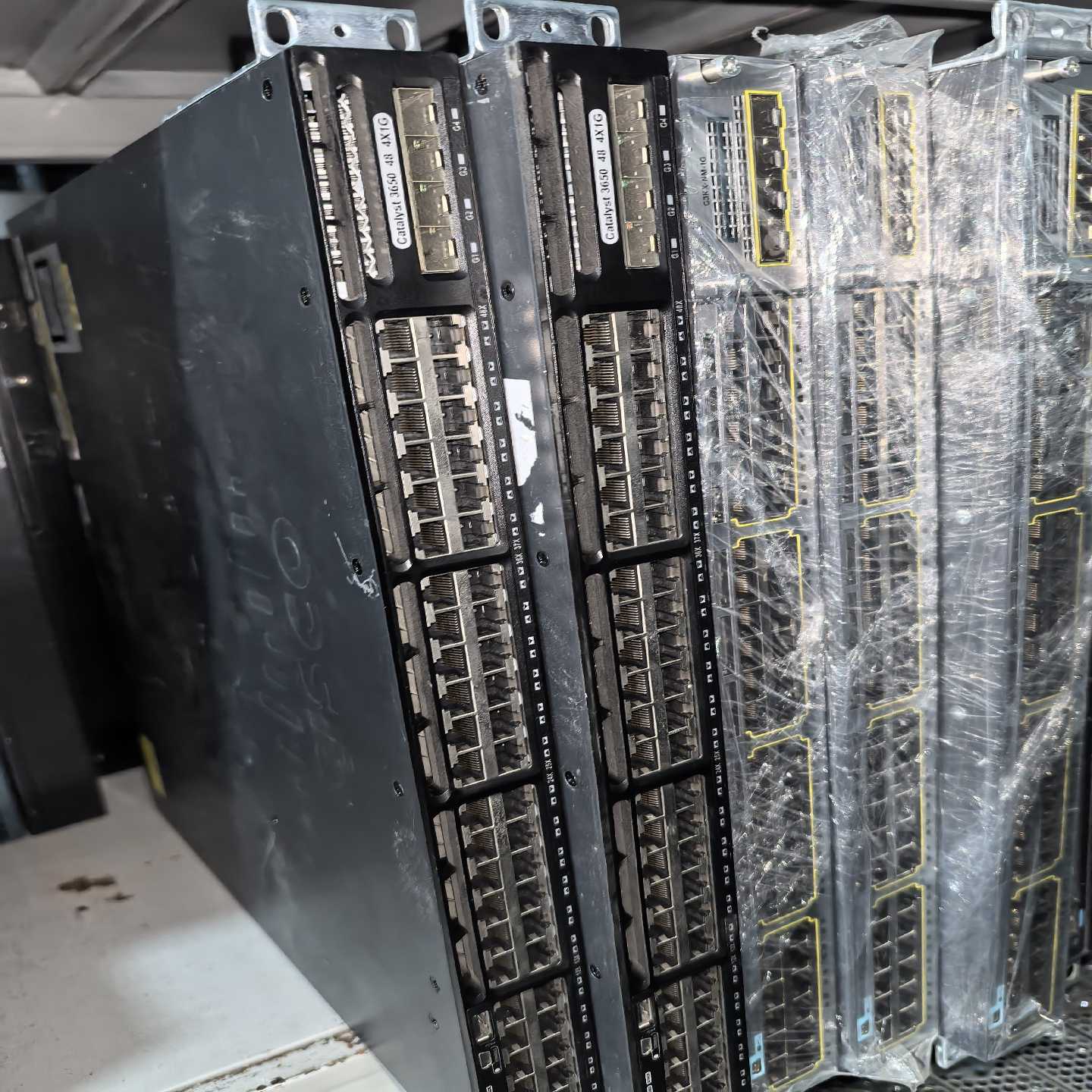 CiscoWS-C3650-48TS-S交换机，48个千-议价