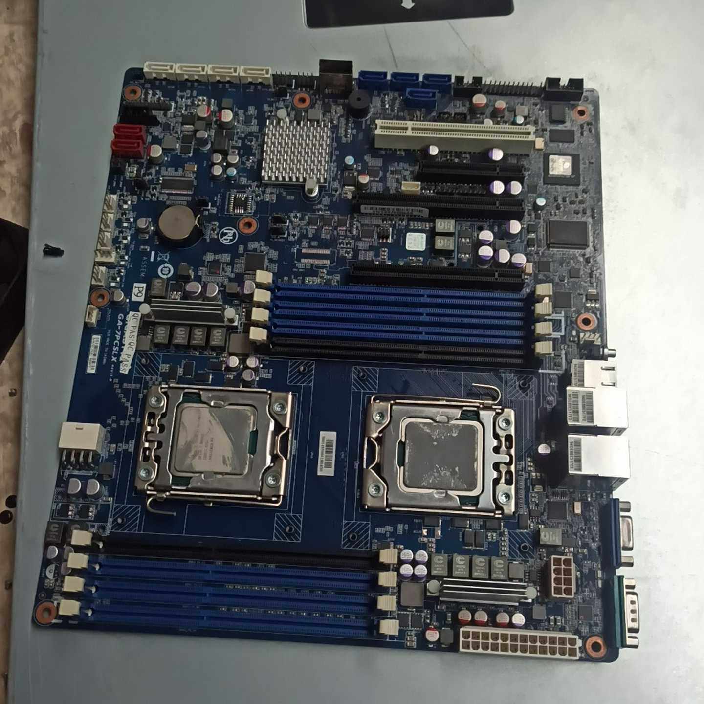 技嘉X79主板 1356针带10个sata接口--议价商品