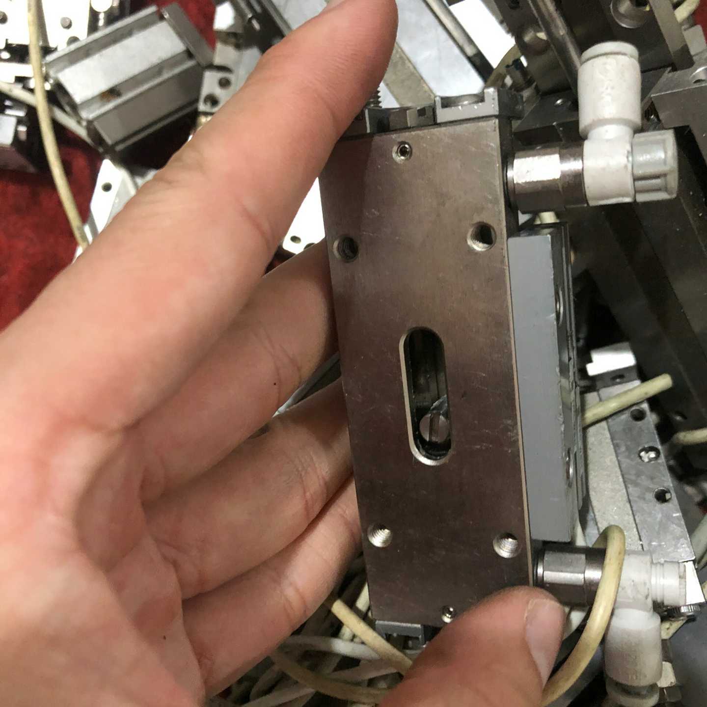 易能ENC220V0.4kW变频器前面板纸质有变询价