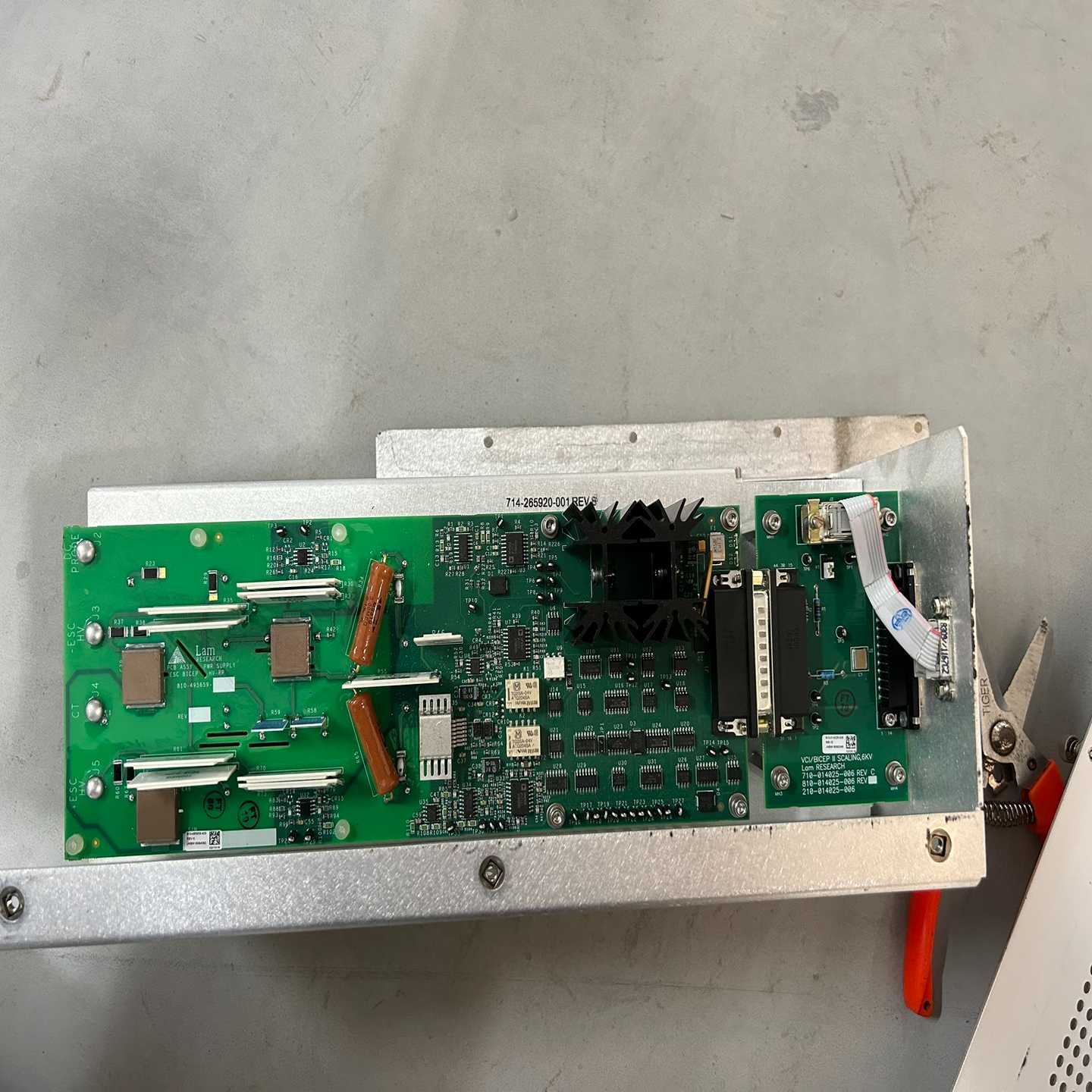 Lam/泛林810-495659-400控制板 成色超新实物~询价