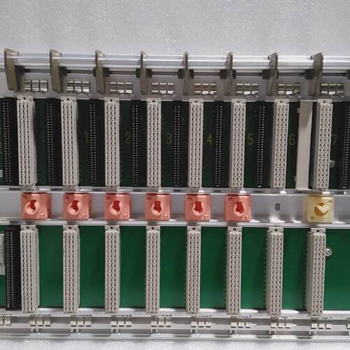 Used SIEMENS  6ES5 7013LA13  SIMATIC S5 BASE
