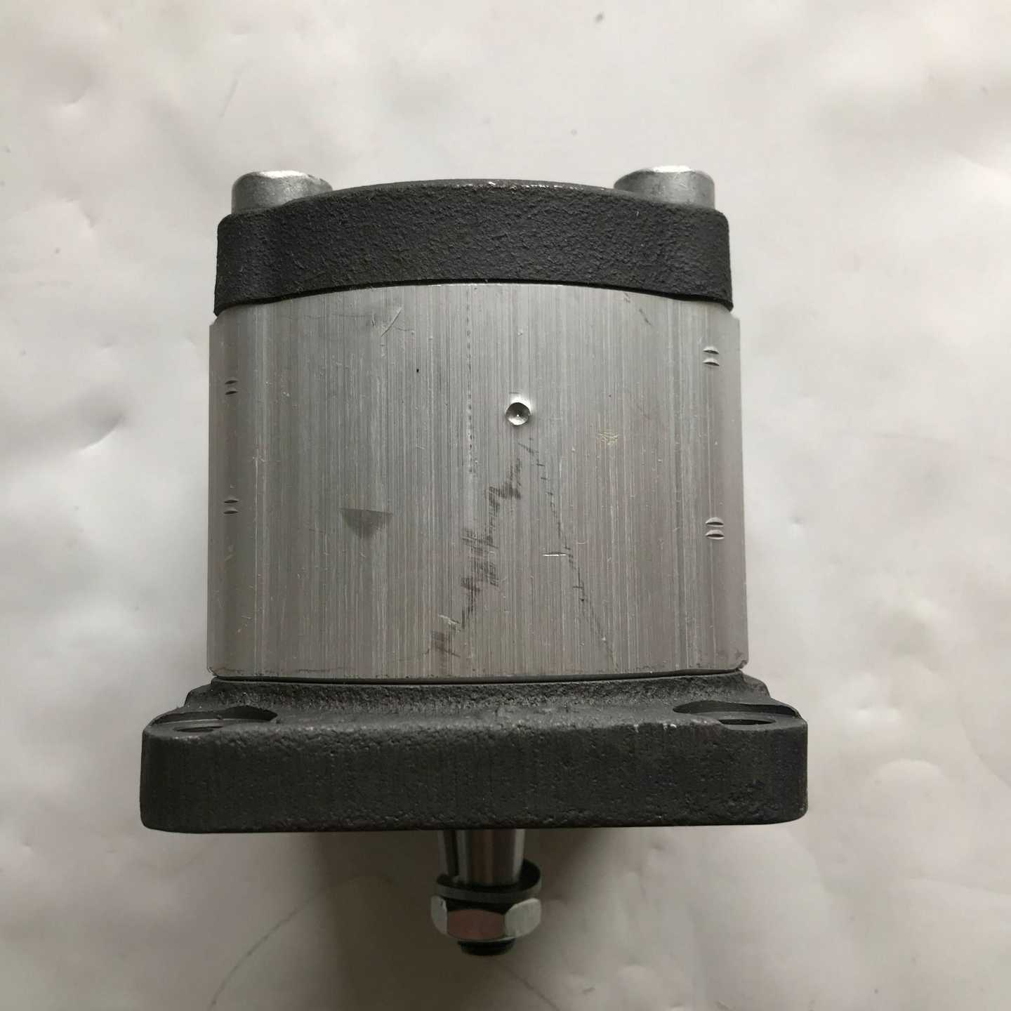 0510525022AZPF-12-011RCB20MB德国Rexroth力士乐齿c轮泵--现货