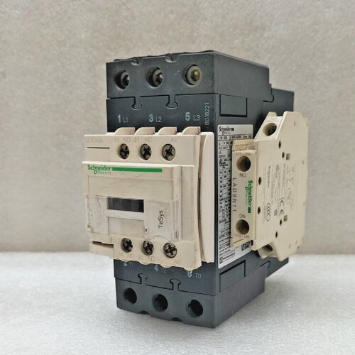 Schneider Electric LC1D40A 3Pole Contactor 600 VAC Max