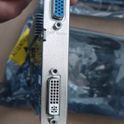 议价--全新华硕EN8400GS 512M/A显卡，库存余料，原装正