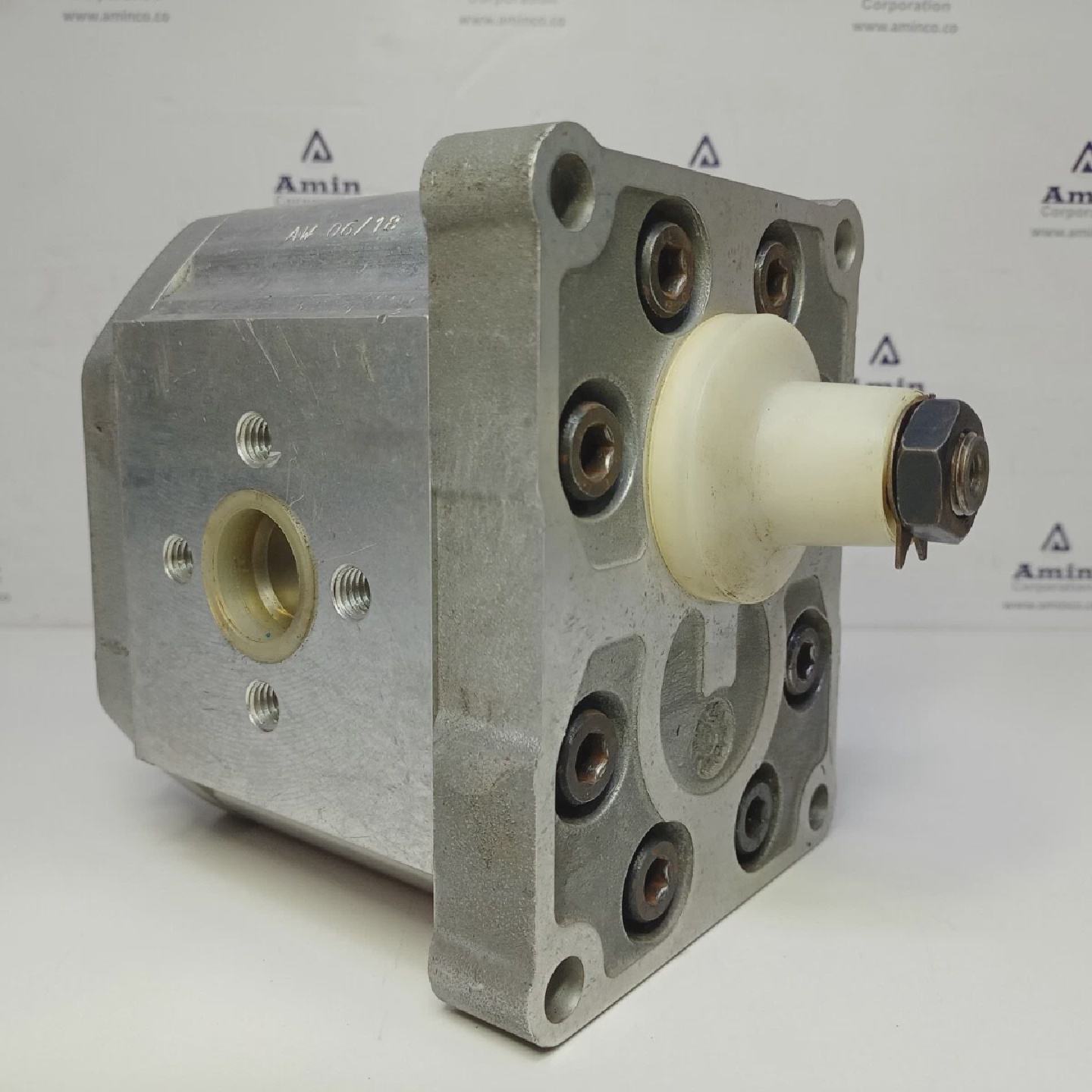 Sundstrand Snp333D Co01 Hidrulico Equipo Bomba  Nuevo - 实物图
