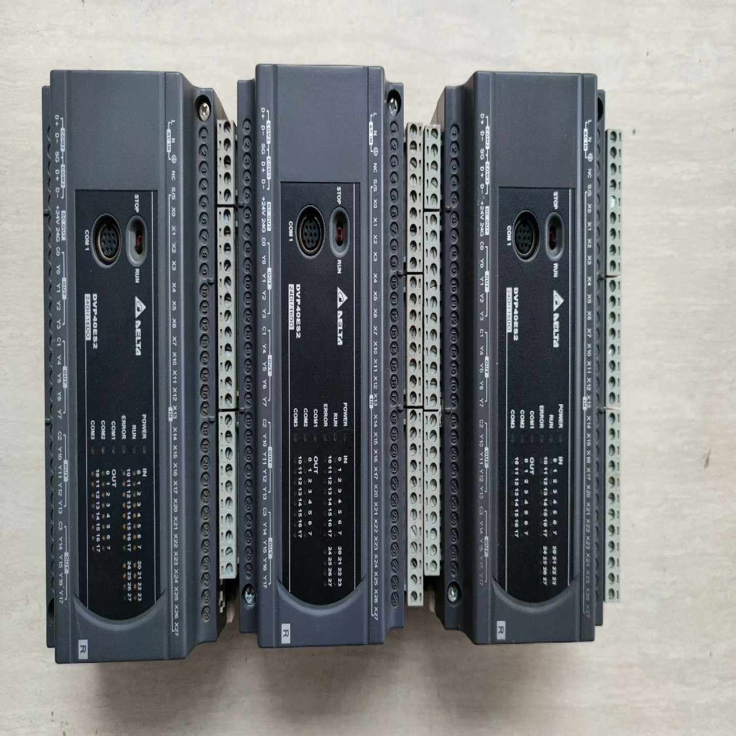 【议价】台达PLCDVP40ES200R成色实物图，功能正常，单台适用